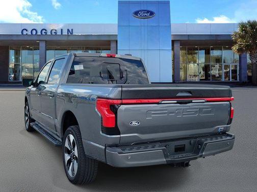 2025 Ford F-150 Lightning Platinum