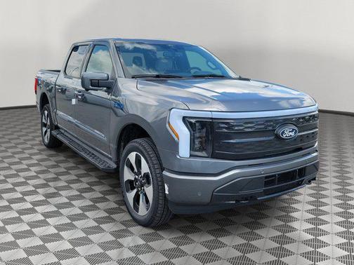 2025 Ford F-150 Lightning Platinum