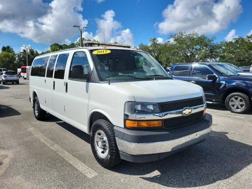 2017 Chevrolet Express 3500 LT