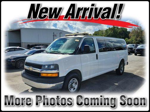 2017 Chevrolet Express 3500 LT