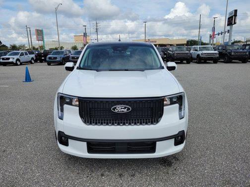 2025 Ford Maverick Lobo