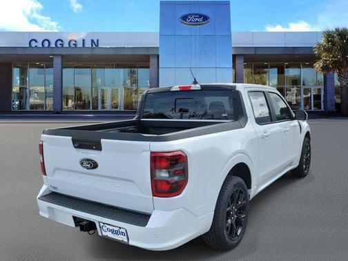 2025 Ford Maverick Lobo