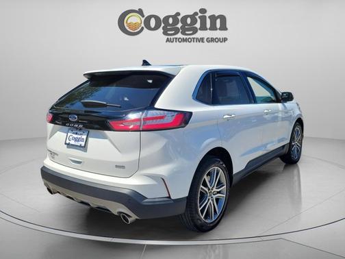 STAR WHITE 2024 Ford Edge TITANIUM