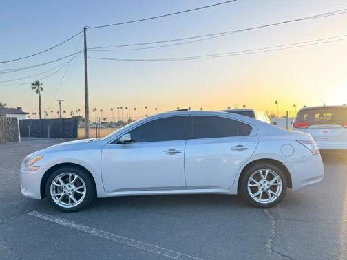 Brilliant Silver 2013 Nissan Maxima SV