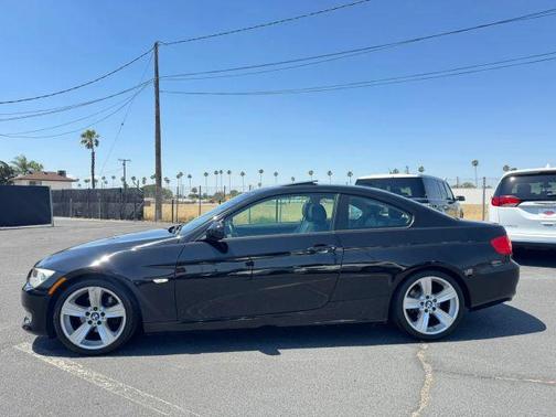 Black 2011 BMW 328 i