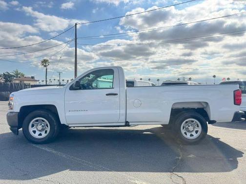 White 2018 Chevrolet Silverado 1500 WT