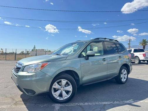 Jasmine Green Metallic 2016 Subaru Forester 2.5i Premium