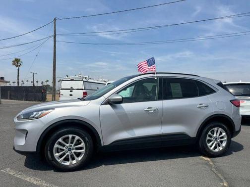 White 2020 Ford Escape SE