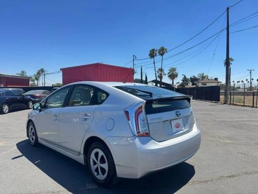 Silver 2015 Toyota Prius Two