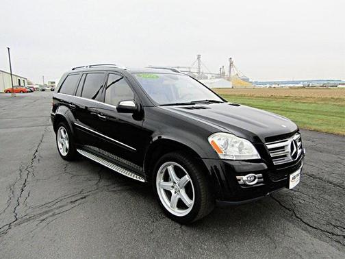 Photo 3 of 16 of 2009 Mercedes-Benz GL-Class GL 550 4MATIC