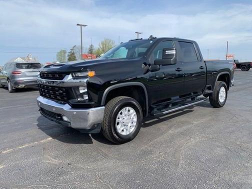 Photo 2 of 28 of 2020 Chevrolet Silverado 2500 LT