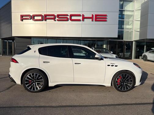 2024 Maserati Grecale Trofeo