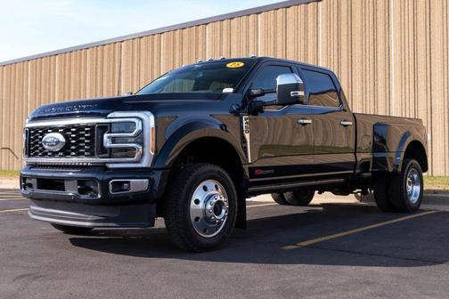 2025 Ford F-450 Platinum