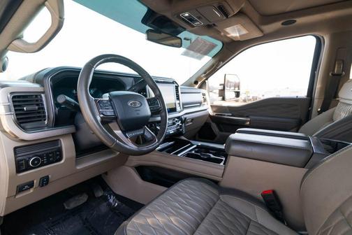 2025 Ford F-450 Platinum