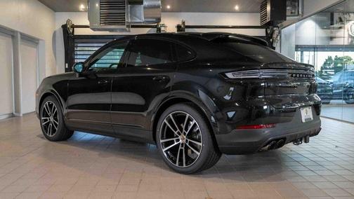 2025 Porsche Cayenne AWD