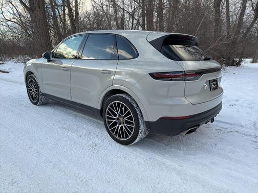 2020 Porsche Cayenne Base