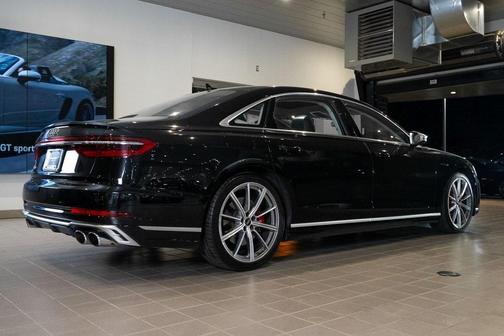 2022 Audi S8 4.0T quattro
