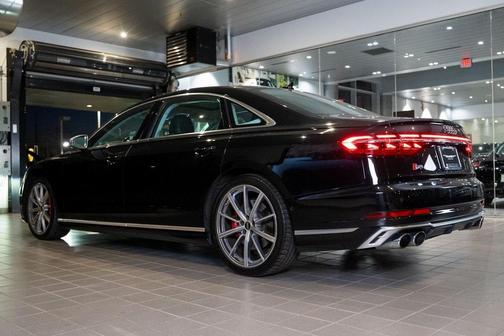 2022 Audi S8 4.0T quattro