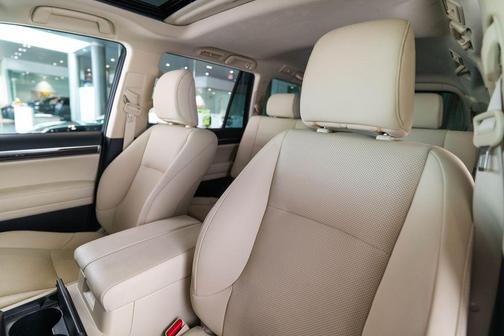 White Pearl 2023 Lexus GX 460 Base