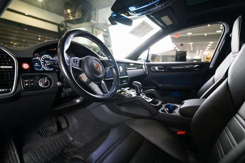 2023 Porsche Cayenne 