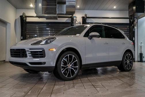 2023 Porsche Cayenne 