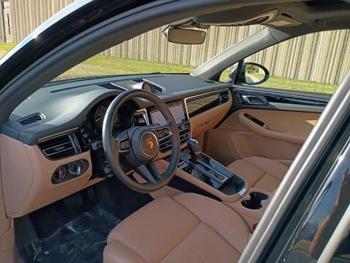 2024 Porsche Cayenne S