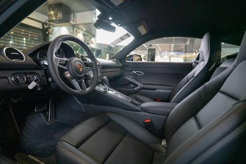 2025 Porsche 718 Cayman S