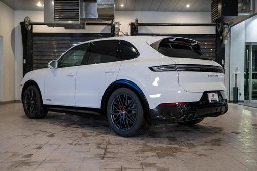 2026 Porsche Cayenne GTS