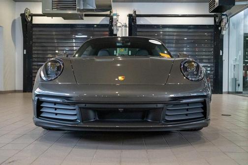 2024 Porsche 911 Carrera