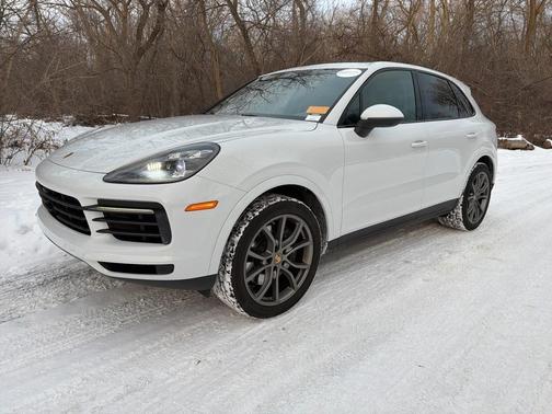 2023 Porsche Cayenne Platinum Edition