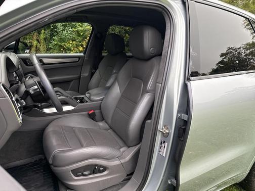 2022 Porsche Cayenne Turbo