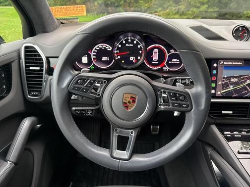 2022 Porsche Cayenne Turbo