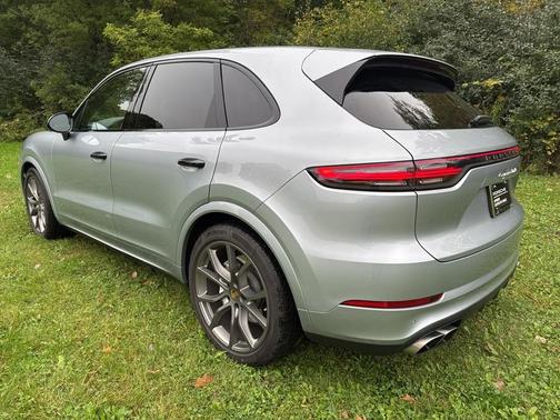 2022 Porsche Cayenne Turbo