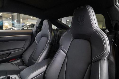 2026 Porsche 911 Carrera