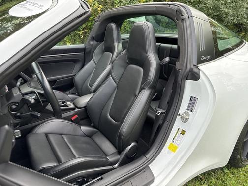 2023 Porsche 911 Targa 4 GTS