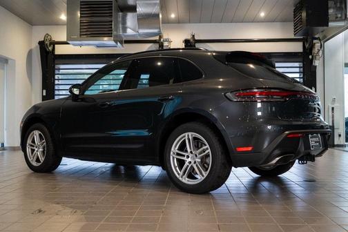 2025 Porsche Macan
