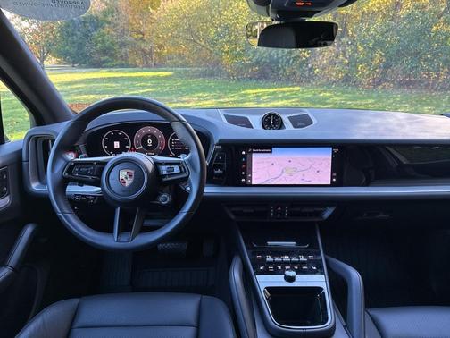 2025 Porsche Cayenne Base