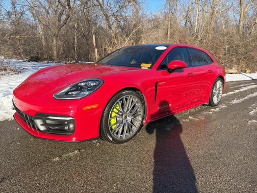 2022 Porsche Panamera 4S