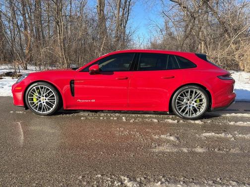 2022 Porsche Panamera 4S