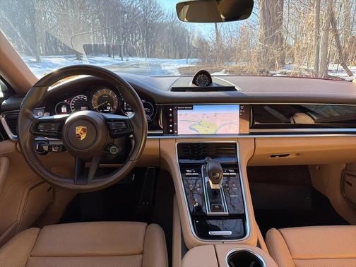 2022 Porsche Panamera 4S