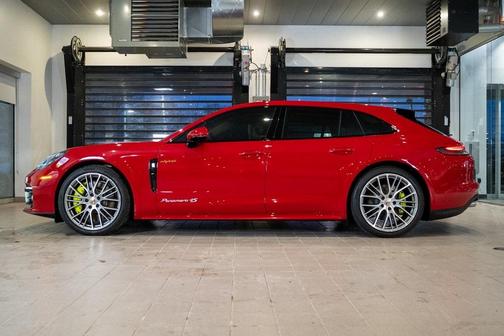 2022 Porsche Panamera 4S