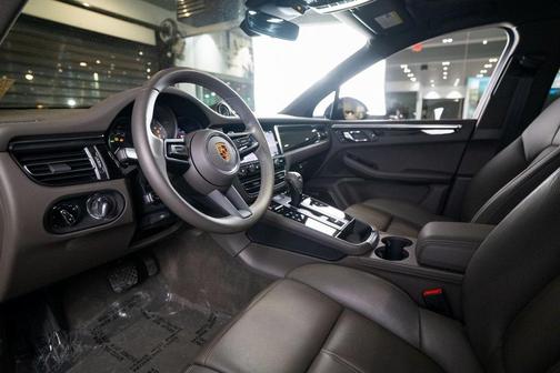 2022 Porsche Macan S