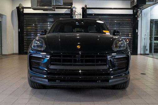 2022 Porsche Macan S