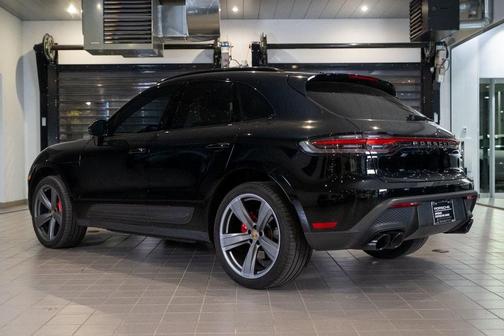2022 Porsche Macan S