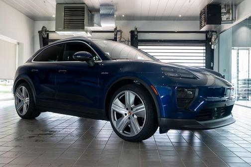 2024 Porsche Macan 4