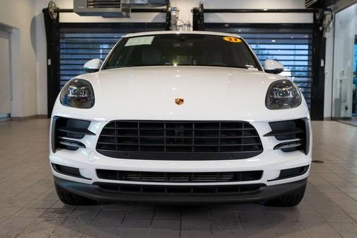 2021 Porsche Macan Base