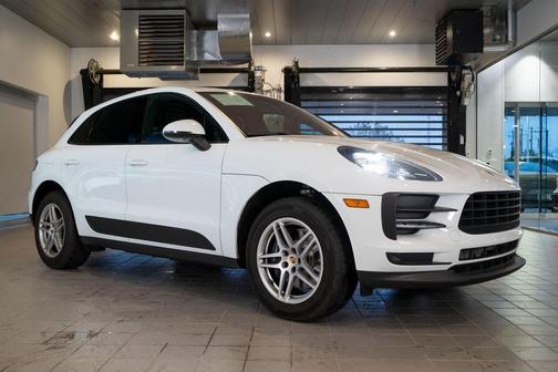 2021 Porsche Macan Base