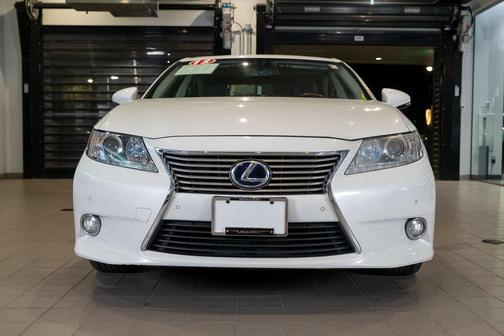 2013 Lexus ES 300h Base