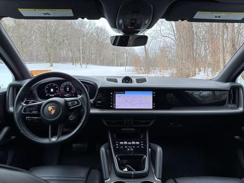 2024 Porsche Cayenne Base