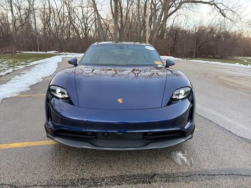 2022 Porsche Taycan 4